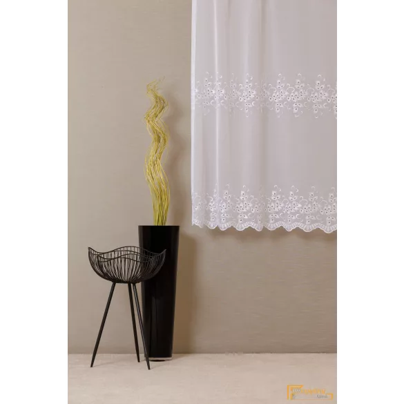 (2 méret) Zuria lyukhímzett sablé -Fehér- 220cm