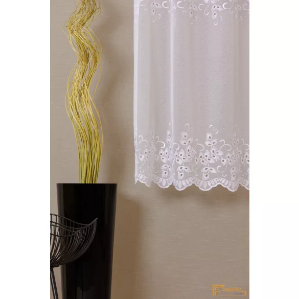 (2 méret) Zuria lyukhímzett sablé -Fehér- 220cm