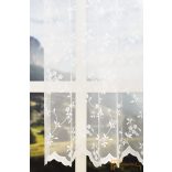 (2 méret) Fehér apró virágmintás jacquard fényáteresztő függöny R-6784/280