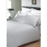 Szállodai prémium 3 részes damaszt csíkos (1cm) ágynemű szett